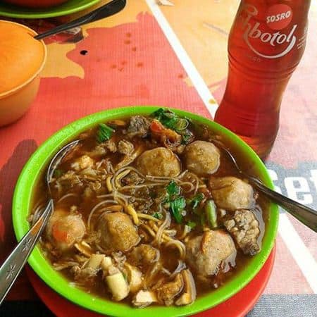 Bakso Anjar Family, 1. Bakso Arema, 2. Bakso Amat, 3. Bakso Binaria, 4. Bakso Anjar Family, 5. Bakso Mas Sabar, 6. Bakso Mataram Pondok Madukoro, 7. Bakso Methodist H. Siran, 8. Bakso Pak Dhe, 9. Bakso Putri Pajak Petisah, 10. Bakso Lebong