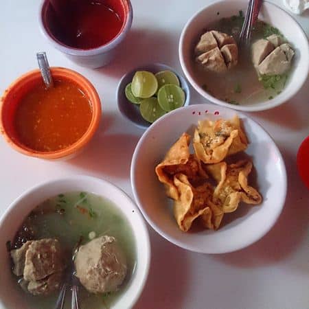 Bakso Bonet, 1. Bakso Pak Seger, 2. Bakso Jalil, 3. Bakso Koya Pak Ateng, 4. Bakso Rindu Malam, 5. Bakso Pak War, 6. Bakso Jamur &amp; Keju Bintoro, 7. Baso Daging Sapi &amp; Es Teller Tanjung Anom, 8. Bakso Omen, 9. Bakso Ketabang Kali, 10. Bakso Bonet