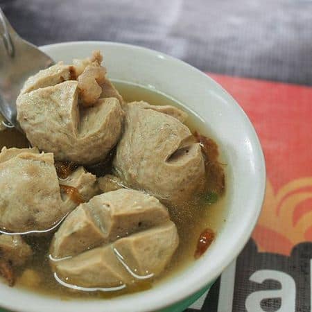 Bakso Putri Pajak Petisah, 1. Bakso Arema, 2. Bakso Amat, 3. Bakso Binaria, 4. Bakso Anjar Family, 5. Bakso Mas Sabar, 6. Bakso Mataram Pondok Madukoro, 7. Bakso Methodist H. Siran, 8. Bakso Pak Dhe, 9. Bakso Putri Pajak Petisah, 10. Bakso Lebong
