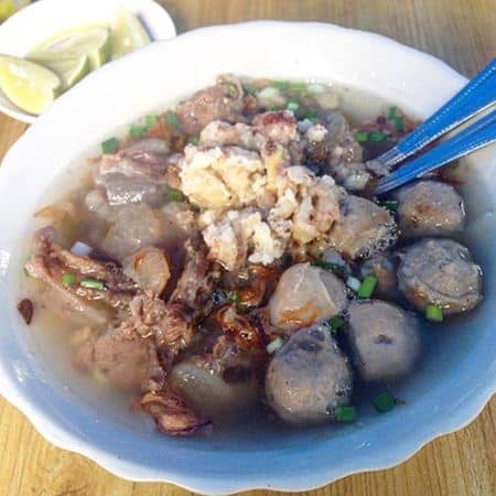 Bakso Pak Seger Bakso Enak di Surabaya, 1. Bakso Pak Seger, 2. Bakso Jalil, 3. Bakso Koya Pak Ateng, 4. Bakso Rindu Malam, 5. Bakso Pak War, 6. Bakso Jamur &amp; Keju Bintoro, 7. Baso Daging Sapi &amp; Es Teller Tanjung Anom, 8. Bakso Omen, 9. Bakso Ketabang Kali, 10. Bakso Bonet