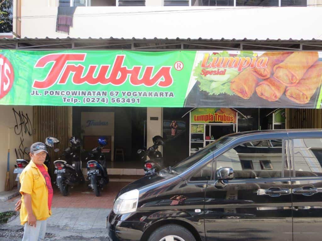 Toko Roti Trubus, 1. Essen Roti dan Kue, 2. Almond Bakery, 3. Parsley Bakery &amp; Cake Shop, 4. Mirota Bakery, 5. Mamahke Jogja, 6. Jasmine Cakery, 7. Mooi Kitchen Cake Shop &amp; Cafe, 8. Kobayashi Pattiserie &amp; Boulangerie, 9. Toko Roti Trubus, 10. Delicia Bakery and Ice Cream
