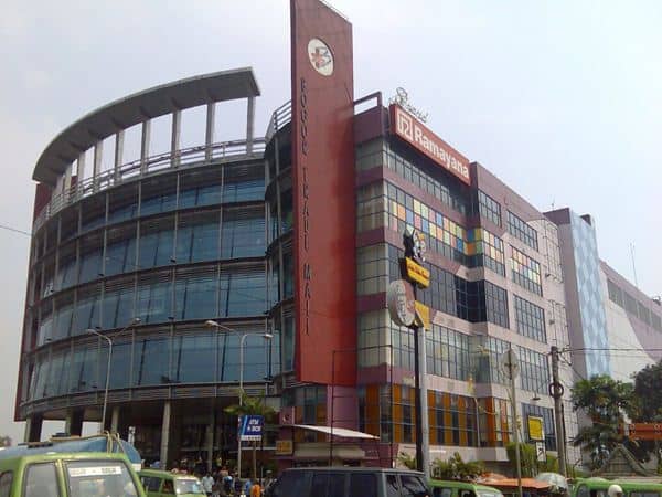 Bogor Trade Mall, 1. Plaza Jambu Dua, 2. Botani Square, 3. SKI Tajur, 4. Eka Lokasari Plaza (Lippo Plaza), 5. Bogor Trade Mall, 6. Metropolitan Mall Cileungsi, 7. Cibinong City Mall, 8. Pusat Grosir Bogor, 9. Dewi Sartika Plaza, 10. Sentra Sepatu &amp; Sandal Ciomas dan Ciapus