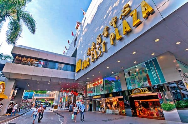 Far East Plaza, 1. Lucky Plaza, 2. Bugis Street, 3. Mustafa Centre, 4. Takashimaya, 5. Chinatown, 6. *SCAPE, 7. Sungei Road Thieve’s Market, 8. Far East Plaza, 9. Little India, 10. Bugis Junction