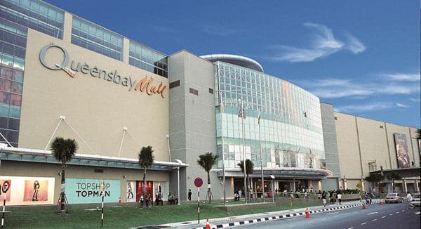 Queensbay Mall, 1. Bukit Bintang, 2. Petaling Street, 3. Kasturi Walk, 4. Chow Kit Market, 5. Kenanga Wholesale City, 6. Sungei Wang Plaza, 7. Prangin Mall, 8. Queensbay Mall, 9. Johor Bahru City Square, 10. Suria KLCC