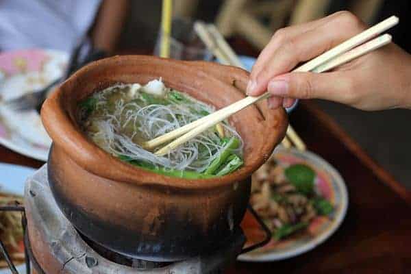 Jim Jum, 1. Tom Yam, 2. Guay Teow Rhua, 3. Khao Pad, 4. Jim Jum, 5. Sai Oua, 6. Gai Yang, 7. Kanom Jeen, 8. Kaeng Phet, 9. Som Tum, 10. Kao Na Phet, 11. Yam Nua, 12. Gaeng Keow Wan Kai, 13. Kai Med Ma Muang, 14. Kao Moo Dang, 15. Massaman Curry