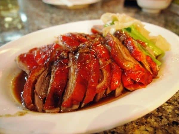 Kao Na Phet, 1. Tom Yam, 2. Guay Teow Rhua, 3. Khao Pad, 4. Jim Jum, 5. Sai Oua, 6. Gai Yang, 7. Kanom Jeen, 8. Kaeng Phet, 9. Som Tum, 10. Kao Na Phet, 11. Yam Nua, 12. Gaeng Keow Wan Kai, 13. Kai Med Ma Muang, 14. Kao Moo Dang, 15. Massaman Curry