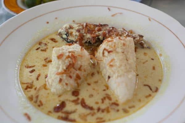 Ketupat Kandangan, 1. Soto Banjar, 2. Patin Baubar, 3. Nasi Kuning Banjar, 4. Mandai, 5. Gangan Paliat, 6. Ketupat Kandangan, 7. Iwak Karing Sapat, 8. Nasi Itik Gambut, 9. Sate Tulang, 10. Lontong Orari