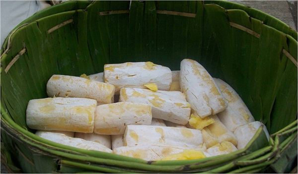 Peuyeum, 1. Kue Kartikasari, 2. Peuyeum, 3. Oncom Raos, 4. Bolu Bakar, 5. Gepuk Ny. Ong, 6. Batagor Riri, 7. Brownies Amanda, 8. Kopi Aroma, 9. Permen Susu Karamel, 10. Wajit Cililin