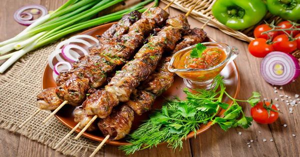 Sate Tulang, 1. Soto Banjar, 2. Patin Baubar, 3. Nasi Kuning Banjar, 4. Mandai, 5. Gangan Paliat, 6. Ketupat Kandangan, 7. Iwak Karing Sapat, 8. Nasi Itik Gambut, 9. Sate Tulang, 10. Lontong Orari