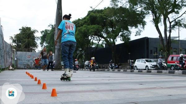 Street Skate, 1. Stadion Gelora Bandung Lautan Api, 2. Gor Saparua, 3. Car Free Day Asia Afrika, 4. Lapangan Tegalega, 5. Car Free Day Dago, 6. Taman Musik Centrum, 7. Alun-alun Bandung, 8. Taman Super Hero, 9. Skate Park, 10. Street Skate