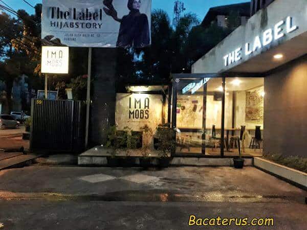 depan ima mobs, Asal Mula Sandwich, Sandwich di IMA MOBS, Menu IMA MOBS, Suasana di IMA MOBS, Lokasi IMA MOBS