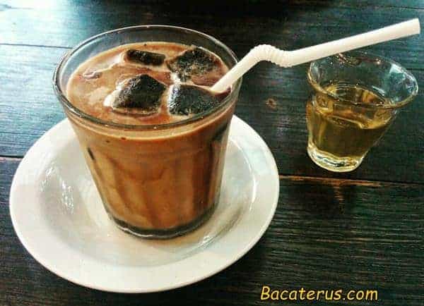 kopi apung, Kenapa Diberi Nama Seulawah?, Suasana Seulawah Coffee, Menu Seulawah Coffee, Lokasi Seulawah Coffee