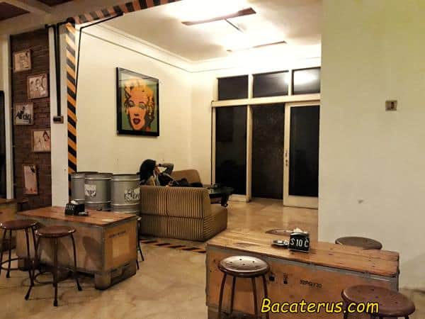 suasana seulawah 2, Kenapa Diberi Nama Seulawah?, Suasana Seulawah Coffee, Menu Seulawah Coffee, Lokasi Seulawah Coffee