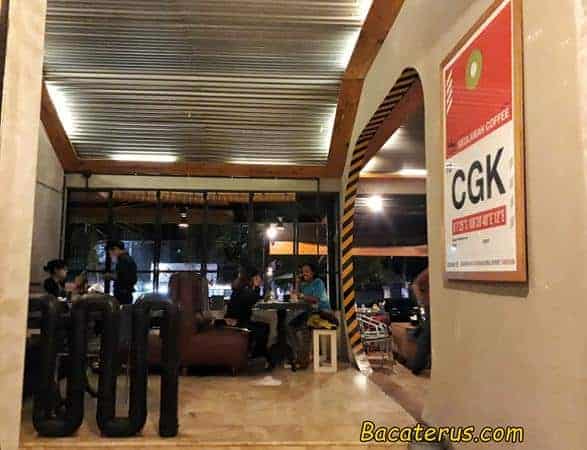 seulawah coffee, Kenapa Diberi Nama Seulawah?, Suasana Seulawah Coffee, Menu Seulawah Coffee, Lokasi Seulawah Coffee