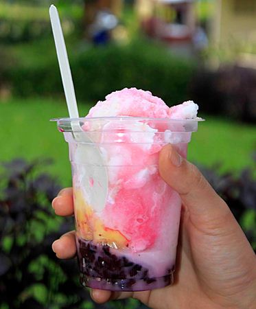Es doger, 1. Bajigur, 2. Bandrek, 3. Lahang, 4. Cendol, 5. Goyobod, 6. Es Doger