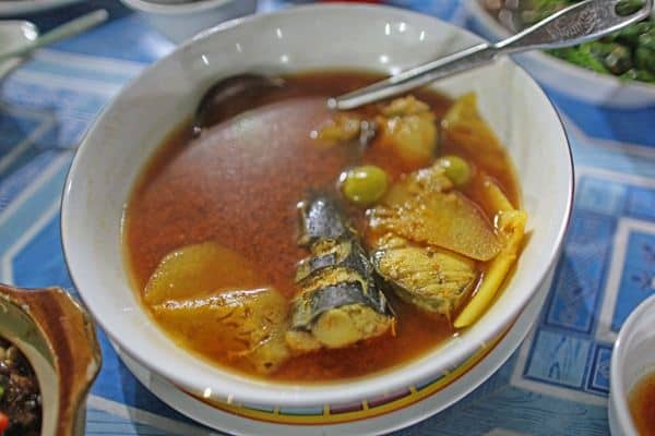 Sup Gangan, 1. Lakse, 2. Sup Gangan, 3. Sambalingkung, 4. Rusip, 5. Mie Koba, 6. Pantiauw, 7. Berego, 8. Kericu, 9. Lempok Cempedak, 10. Mie Bangka