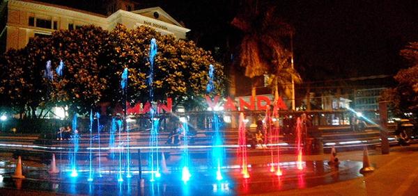 Taman Vanda, 1. Cikapundung Riverspot, 2. Taman Vanda, 3. Caringin Tilu, 4. Bukit Moko, 5. Jalan Braga, 6. Bukit Bintang, 7. Orchid Forest Cikole, 8. Kawasan Asia-Afrika, 9. Cafe D’Pakar, 10. Babakan Siliwangi