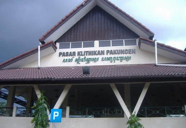 Pasar Klithikan Pakuncen, 1. Sakola, 2. Jolie Jogja Wirobrajan, 3. Pasar Klithikan Pakuncen, 4. Outlet Blue, 5. Jalan Mataram, 6. Dusun Manding, Bantul, 7. Jalan Malioboro