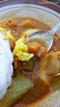 Lontong Kari Pak Dahilin