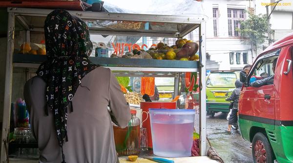 mie kocok sledri 69
