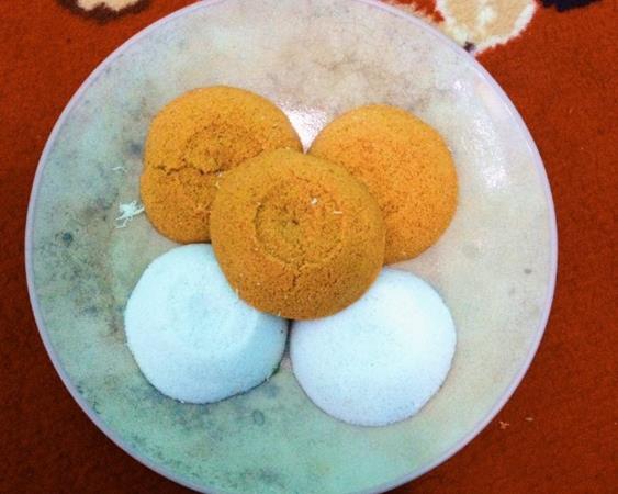 Putu Cangkiri, 1. Sop Saudara, 2. Pallumara, 3. Kapurung, 4. Juku Pallu Ce’la, 5. Mie Titi, 6. Pallubasa, 7. Buras, 8. Gogos, 9. Pisang Epe, 10. Putu Cangkir