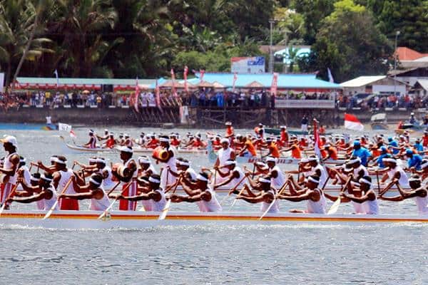1. Budaya Kalwedo, 2. Budaya Hawear, 3. Batu Pamali, 4. Upacara Fangnea Kidabela, 5. Budaya Arumbae, 6. Budaya Makan Patita, 7. Tradisi Pukul Sapu (Manyapu)