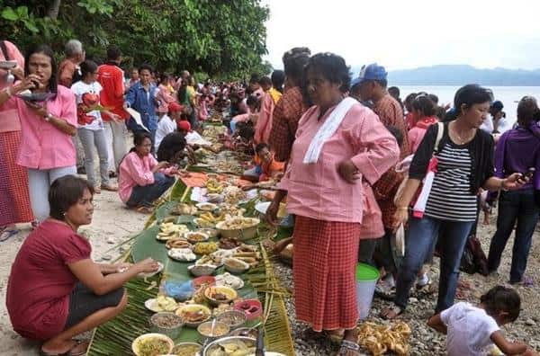 1. Budaya Kalwedo, 2. Budaya Hawear, 3. Batu Pamali, 4. Upacara Fangnea Kidabela, 5. Budaya Arumbae, 6. Budaya Makan Patita, 7. Tradisi Pukul Sapu (Manyapu)