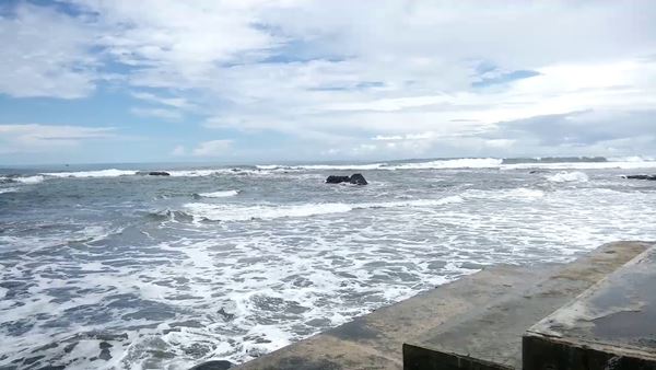 Pantai Jayanti Tempat Angker di Cianjur, 1. Kebun Raya Cibodas, 2. Taman Bunga Nusantara, 3. Situs Gunung Padang, 4. Pantai Jayanti, 5. Curug Citambur, 6. Telaga Biru, 7. Arung Jeram Sungai Cikundul, 8. Istana Presiden Cipanas, 9. Gunung Gede, 10. Waduk Jangari