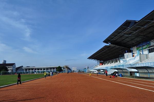 Stadion UPI, 1. Lapangan Gasibu, 2. GOR Saparua, 3. Saraga (Sarana Olahraga Ganesha), 4. GOR Pajajaran, 5. Stadion UPI (Universitas Pendidikan Indonesia), 6. Kiara Artha Park, 7. Lapangan Tegalega, 8. Kawasan Kota Baru Parahyangan, 9. Stadion GBLA (Gelora Bandung Lautan Api), 10. Stadion Siliwangi, 11. Stadion Si Jalak Harupat