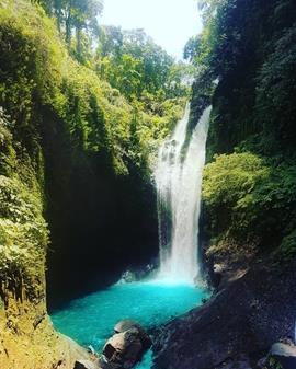 Air Terjun Aling-Aling, 1. Air Terjun Sekumpul, 2. Air Terjun Gitgit, 3. Air Terjun Aling-Aling, 4. Air Terjun Tegenungan, 5. Air Terjun Tembok Barak, 6. Air Terjun Cemara, 7. Air Terjun Kroya, 8. Air Terjun Tibumana, 9. Air Terjun Kembar Banyumala, 10. Air Terjun Peguyangan