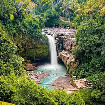 Air Terjun Tegenungan, 1. Air Terjun Sekumpul, 2. Air Terjun Gitgit, 3. Air Terjun Aling-Aling, 4. Air Terjun Tegenungan, 5. Air Terjun Tembok Barak, 6. Air Terjun Cemara, 7. Air Terjun Kroya, 8. Air Terjun Tibumana, 9. Air Terjun Kembar Banyumala, 10. Air Terjun Peguyangan