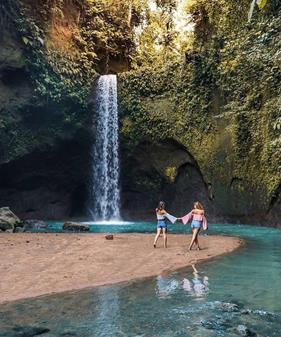 Air Terjun Tibumana, 1. Air Terjun Sekumpul, 2. Air Terjun Gitgit, 3. Air Terjun Aling-Aling, 4. Air Terjun Tegenungan, 5. Air Terjun Tembok Barak, 6. Air Terjun Cemara, 7. Air Terjun Kroya, 8. Air Terjun Tibumana, 9. Air Terjun Kembar Banyumala, 10. Air Terjun Peguyangan