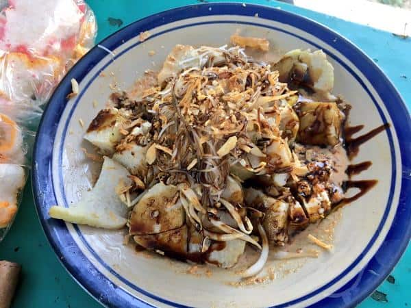 Ketoprak Bandung, 1. Ketoprak Mas Bro, 2. Empal Gentong & Ketoprak Cihapit, 3. Ketoprak Cirebon Surya, 4. Ketoprak Cisewu, 5. Ketoprak Kaki Lima, 6. Ketoprak Bandung, 7. Ketoprak Citra Rasa Mas Yono Cirebon, 8. Bubur Ayam & Ketoprak Aqeela, 9. Ketoprak Sabang Merauke, 10. Ketoprak Khas Cirebon Mas Don