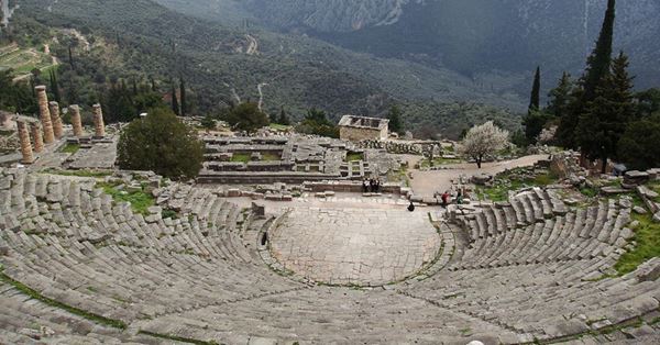 Delphi Stone Theatre, 1. Santorini, 2. Mykonos, 3. Parthenon, 4. Karpathos, 5. Delphi Stone Theatre, 6. Athena, 7. Andros, 8. Rodos, 9. Kreta, 10. Gunung Athos