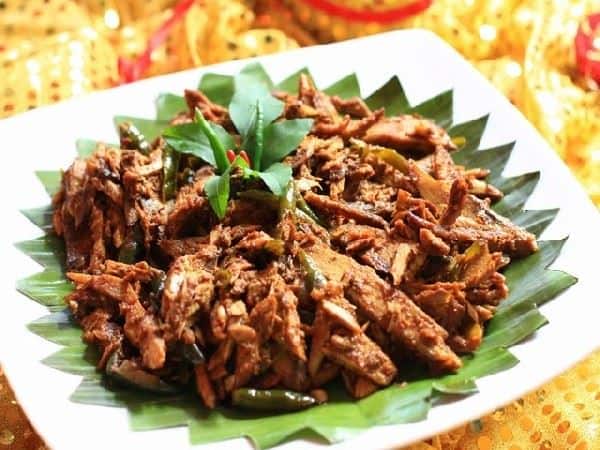 Ungkot Kemamah, 1. Mie Aceh, 2. Sate Matang, 3. Gulai Kambing, 4. Kuah Pliek U, 5. Ayam Tangkap, 6. Kuah Sie Itek, 7. Kuah Masam Keu-eung, 8. Ungkot Kemamah, 9. Kue Timphan, 10. Martabak Aceh