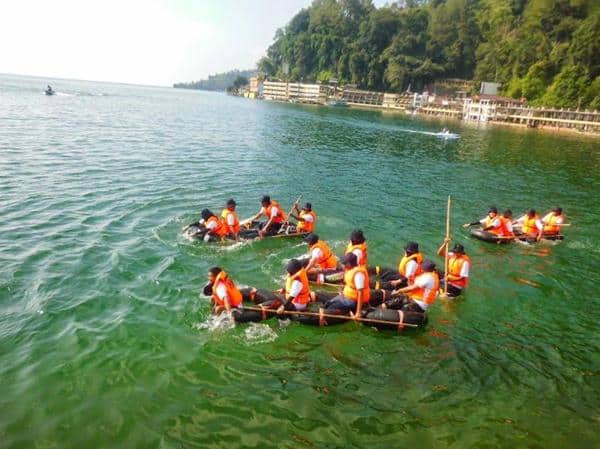 Dunia Outbound Kita, 1. Kampoeng Stakoetoe, 2. Kampung Ladang, 3. Toba Caldera Outbound, 4. Avros Park, 5. Dunia Outbound Kita, 6. Dusun Kreatif, 7. Bumi Outdoors, 8. Rajasyah Outbond &amp; Edu Center, 9. Taman Pramuka Sibolangit