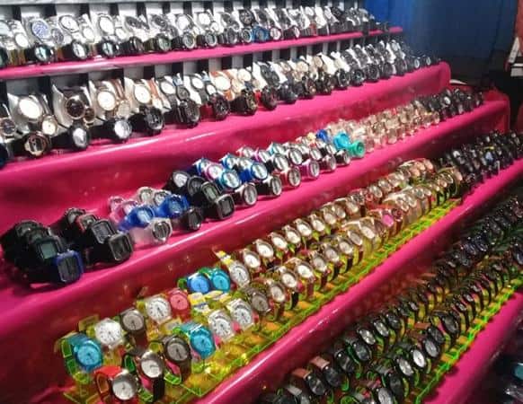 Pasar Tegalega , 1. Pasar Kosambi, 2. Pasar Ciroyom, 3. Pasar Caringin, 4. Pasar Malam Jamika, 5. Pasar Tradisional Simpang Dago, 6. Pasar Malam Parongpong, 7. Pasar Lilin, 8. Pasar Tegalega, 9. Pasar Loak Barang Bekas Astana Anyar, 10. Pasar Sederhana