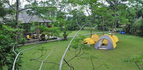 Dusun Kreatif, 1. Kampoeng Stakoetoe, 2. Kampung Ladang, 3. Toba Caldera Outbound, 4. Avros Park, 5. Dunia Outbound Kita, 6. Dusun Kreatif, 7. Bumi Outdoors, 8. Rajasyah Outbond &amp; Edu Center, 9. Taman Pramuka Sibolangit