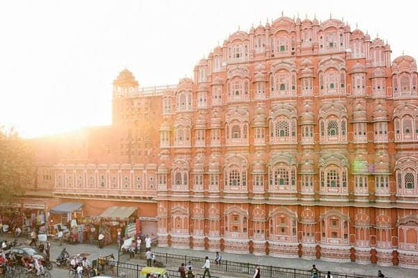Hawa Mahal, 1. Taj Mahal, 2. Hawa Mahal, 3. Amer Fort, 4. Agra Fort, 5. Mecca Masjid, 6. Mehrangarh, 7. Akshardham, 8. Harmandir Sahib, 9. Shimla, 10. Ladakh