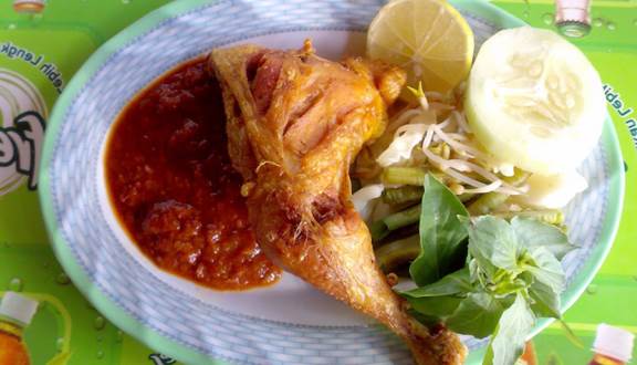 Lalapan Bengkel, 1. Cak Tomo Seafood, 2. Warung Lamongan Cak Rie, 3. Sambel Lalapan Bang Husein, 4. Lalapan Cak Midi, 5. Warung Lalapan Galunggung Anggraini (d/h Mbak Evi), 6. Lalapan Bengkel, 7. Sambal Lalapan Cak Bejo, 8. Lalapan Belut Fresh Kalpataru, 9. Seafood & Lalapan Juara 1 Cak Khoirus, 10. Lalapan Cak Pri