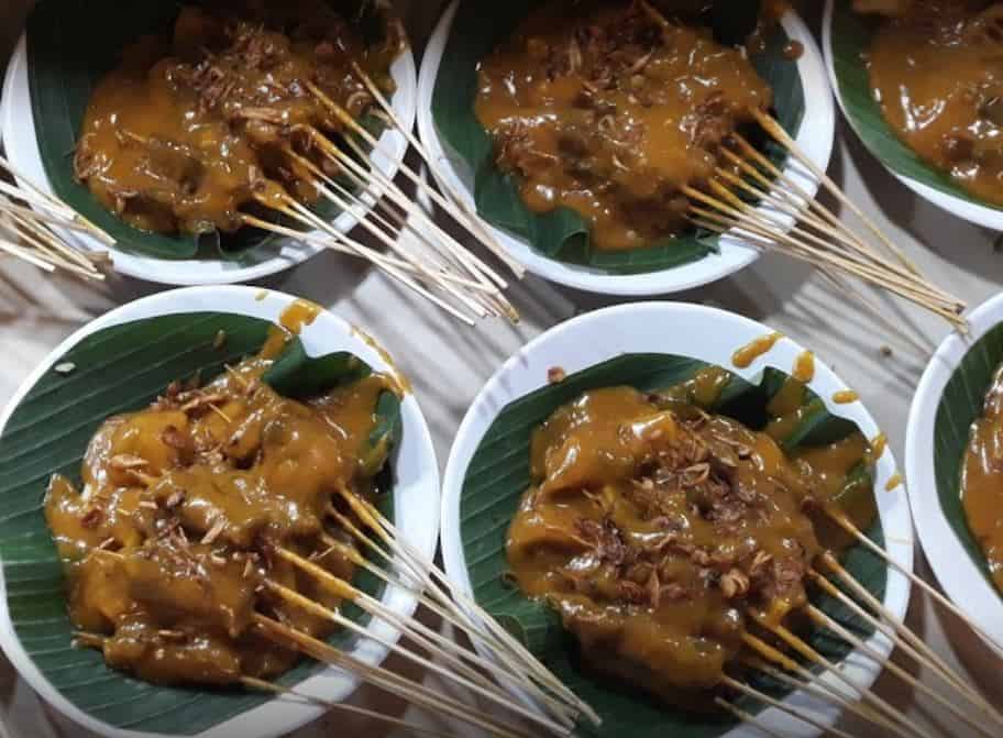 SATE PADANG MJ, 1. Restoran Sederhana, 2. Rumah Makan Padang Bu Mus, 3. Sate Padang MJ, 4. Sate Padang Inyiak Datuak Cabang Bukittinggi, 5. Sate Padang Serasi, 6. Sate Padang Badano, 7. Sate Padang Pak Datuk, 8. Sate Padang Turangga, 9. Sate Padang Khas Dangung-Dangung, 10. Sate Padang Jaso Kawan