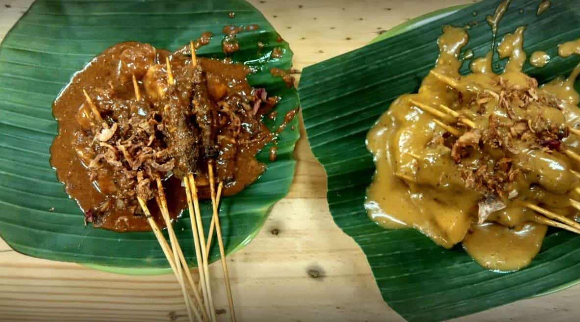 sate padang pak datuk, 1. Restoran Sederhana, 2. Rumah Makan Padang Bu Mus, 3. Sate Padang MJ, 4. Sate Padang Inyiak Datuak Cabang Bukittinggi, 5. Sate Padang Serasi, 6. Sate Padang Badano, 7. Sate Padang Pak Datuk, 8. Sate Padang Turangga, 9. Sate Padang Khas Dangung-Dangung, 10. Sate Padang Jaso Kawan