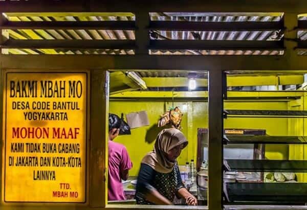 1. Gudeg Yu Djum , 2. Mi Ayam Bu Tumini, 3. Saoto Bathok Mbah Katro, 4. Sate Klatak Pak Bari, 5. Mangut Lele Mbah Marto, 6. Sego Pecel Bu Wiryo, 7. Bakmi Jawa Mbah Mo, 8. Angkringan Kopi Jos Lik Man, 9. Wedang Ronde Mbah Payem, 10. Jenang Lempuyangan Bu Gesti