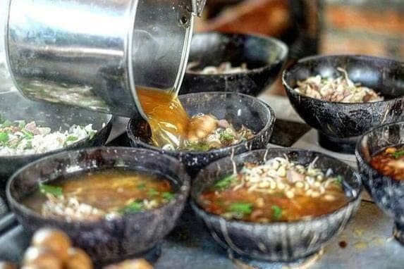 1. Gudeg Yu Djum , 2. Mi Ayam Bu Tumini, 3. Saoto Bathok Mbah Katro, 4. Sate Klatak Pak Bari, 5. Mangut Lele Mbah Marto, 6. Sego Pecel Bu Wiryo, 7. Bakmi Jawa Mbah Mo, 8. Angkringan Kopi Jos Lik Man, 9. Wedang Ronde Mbah Payem, 10. Jenang Lempuyangan Bu Gesti