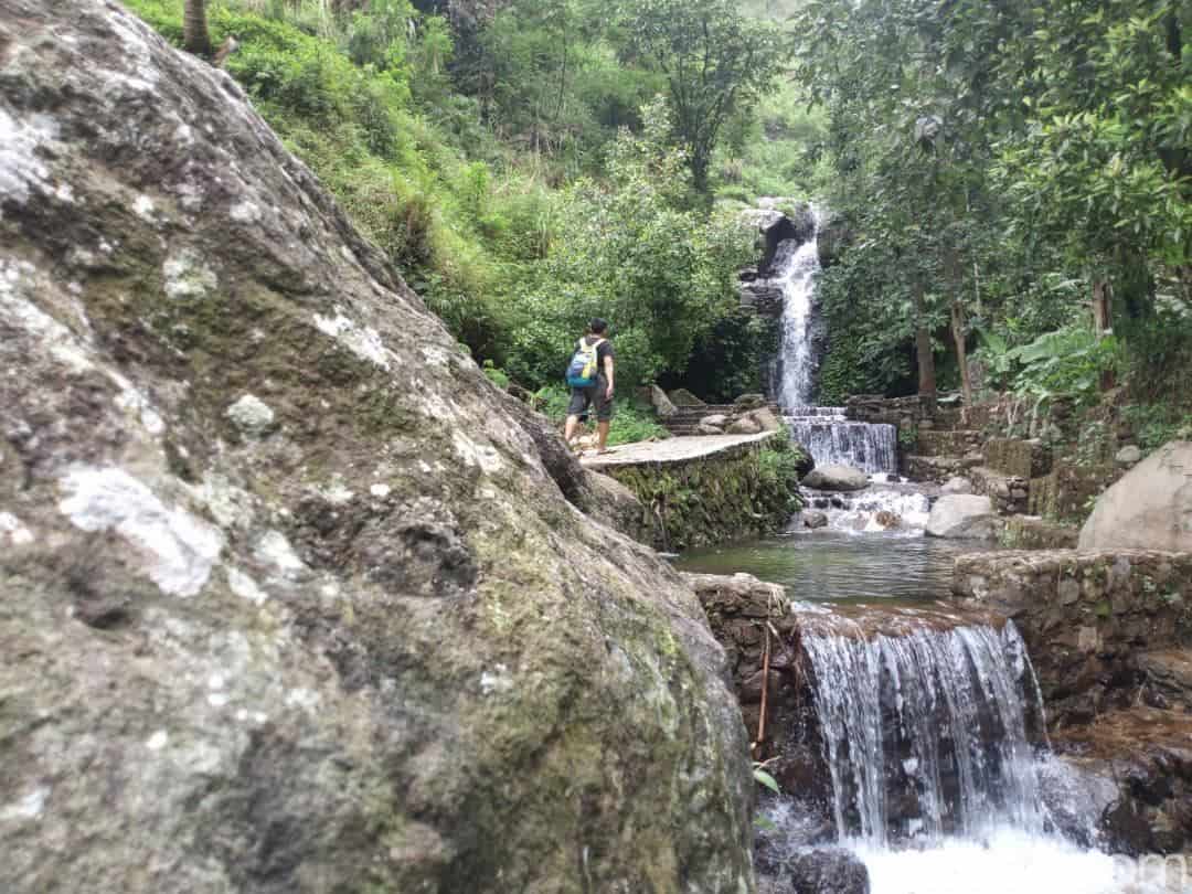 Air Terjun Tirto Wening, 1. Curug Lawe, 2. Air Terjun Semirang, 3. Air Terjun Kalipancur, 4. Air Terjun Klenting Kuning, 5. Air Terjun Curug Lawe Benowo Kalisidi, 6. Air Terjun Tirto Wening, 7. Air Terjun Kembar Bolodewo, 8. Curug 7 Bidadari, 9. Air Terjun Watu Ijo Dadapayam