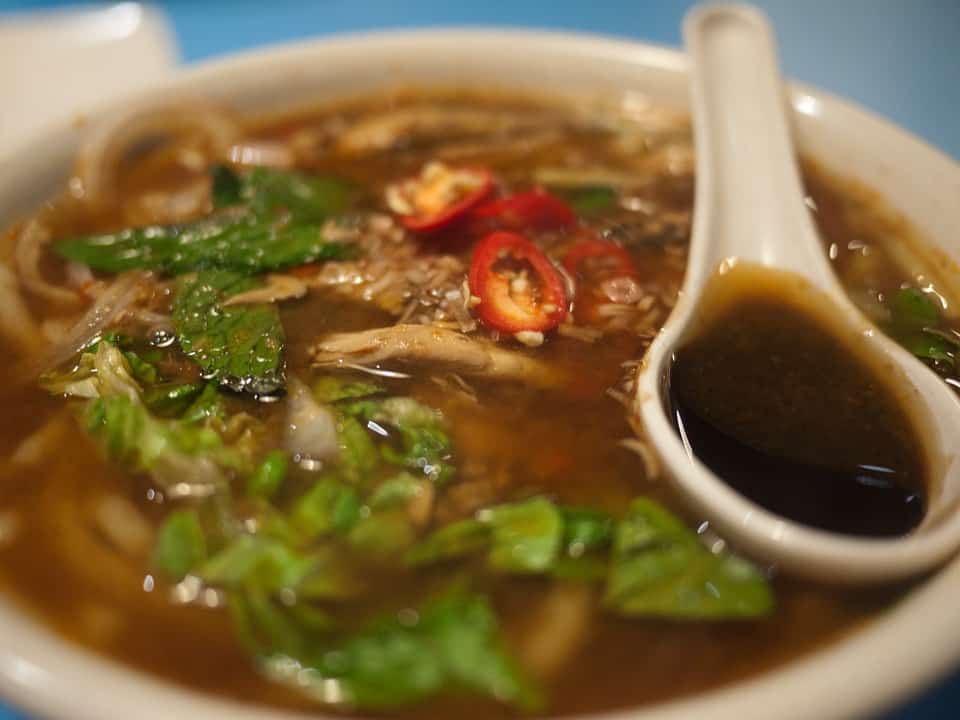 Asam Laksa Penang, 1. Nasi Lemak, 2. Asam Laksa Penang, 3. Ayam Percik, 4. Ayam Pongteh, 5. Palak Paneer, 6. Makanan Cepat Saji, 7. Makanan di Budget Restaurant, 8. Makanan di Restoran Kelas Menengah