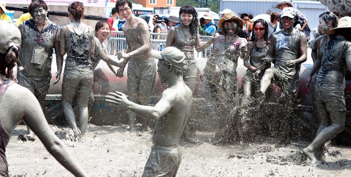 Boryeong Mud Festival, 1. Festival Lumpur Boryeong, 2. Busan, 3. Pantai Naksan, 4. Ulleungdo, 5. Boseong Green Tea Festival, 6. Petite France, 7. Jeongdong-Simgok Badabuchae-gil Trail