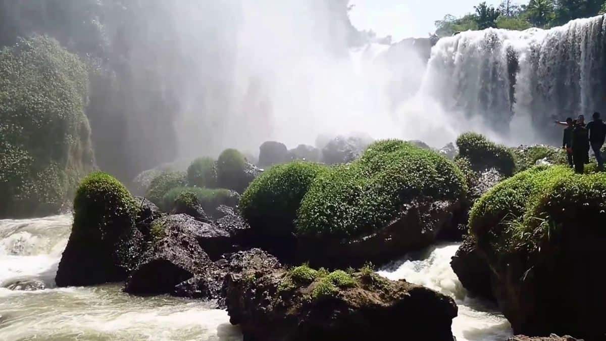 Youtube, 1. Curug Citambur, 2. Curug Dadali, 3. Curug Cikondang, 4. Curug Cibeureum, 5. Curug Dengdeng, 6. Curug Ciastana, 7. Curug Ngebul, 8. Curug Ciismun, 9. Curug Kubang, 10. Curug Walanda