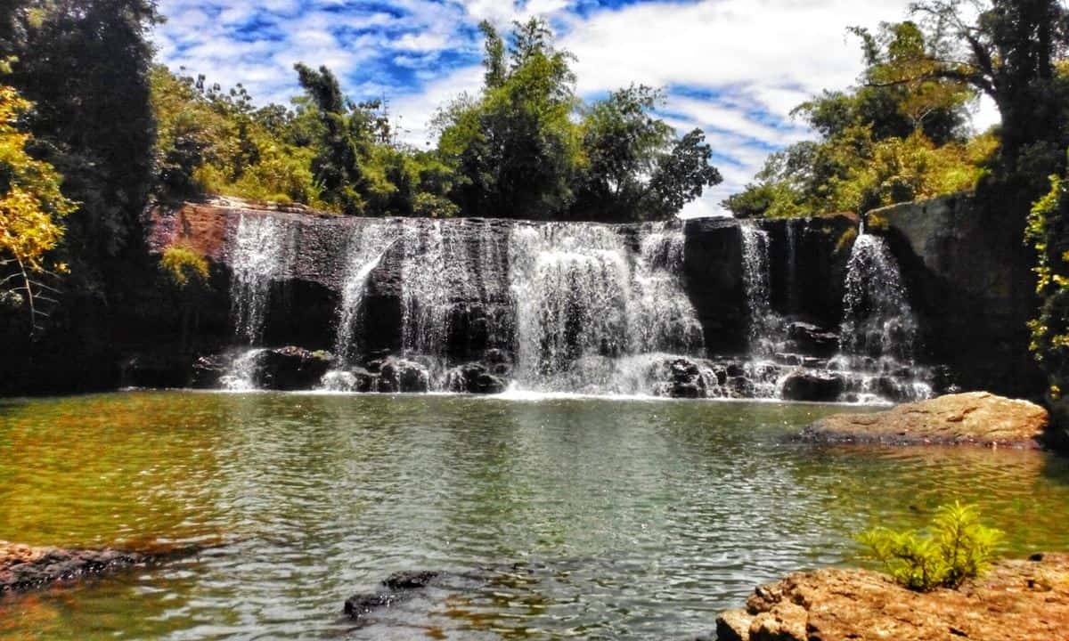 Curug Dengdeng, 1. Curug Citambur, 2. Curug Dadali, 3. Curug Cikondang, 4. Curug Cibeureum, 5. Curug Dengdeng, 6. Curug Ciastana, 7. Curug Ngebul, 8. Curug Ciismun, 9. Curug Kubang, 10. Curug Walanda
