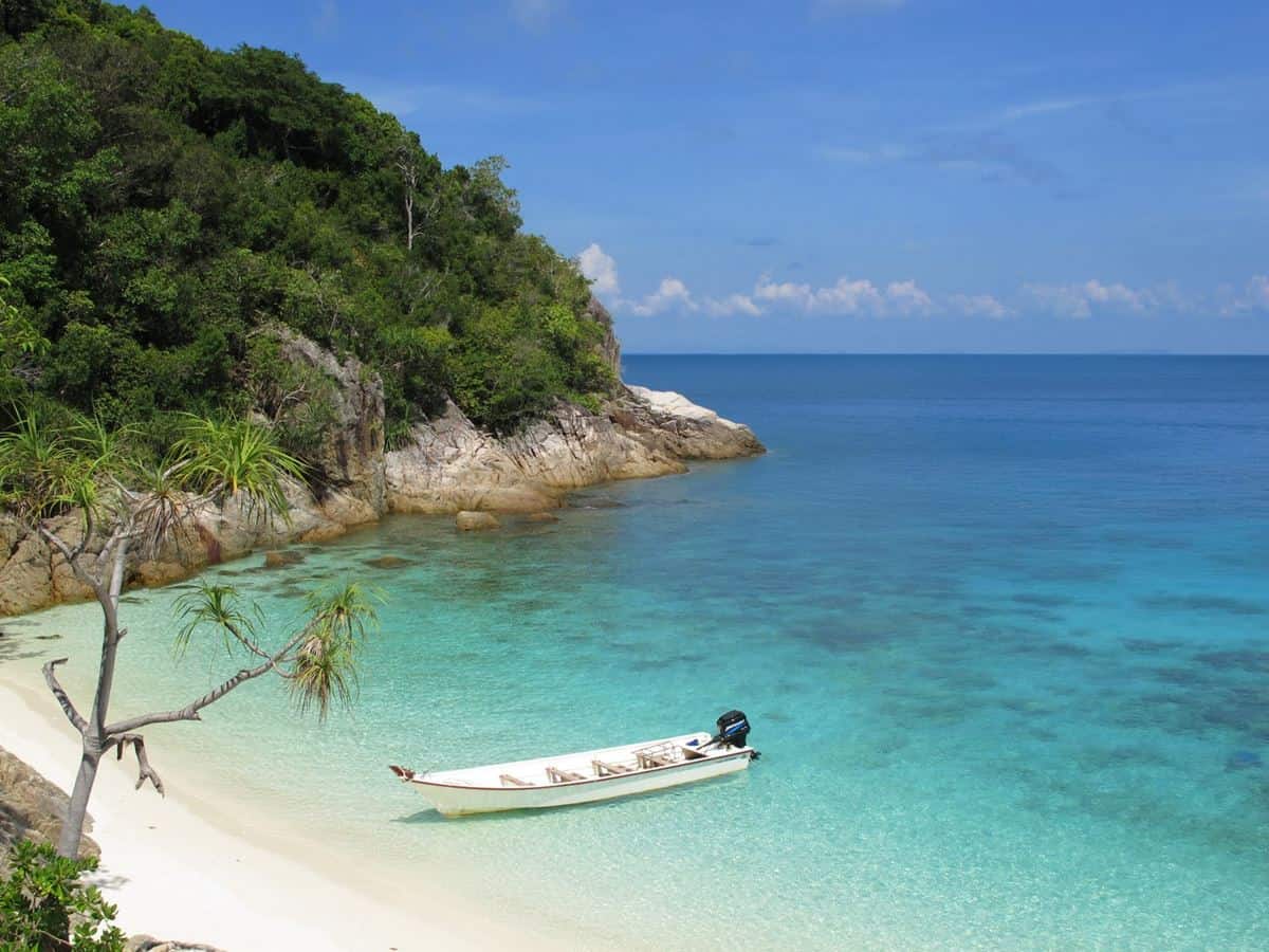 Kepulauan Perhentian, 1. Kepulauan Perhentian, 2. Melaka, 3. Penang, 4. Lembah Danum, Sabah, 5. Taman Nasional Taman Negara, 6. Tanah Tinggi Cameron, 7. Kuala Kangsar, 8. Gua Batu, Selangor
